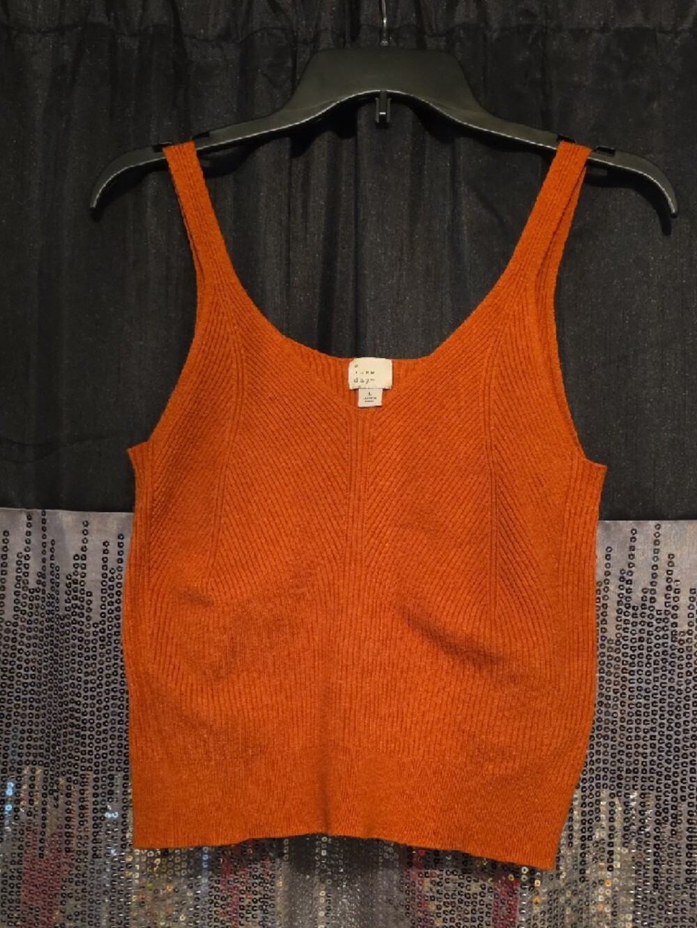 🟠Rust Ribbed V-Neck Knit Tank Top - Picture 3 of 3